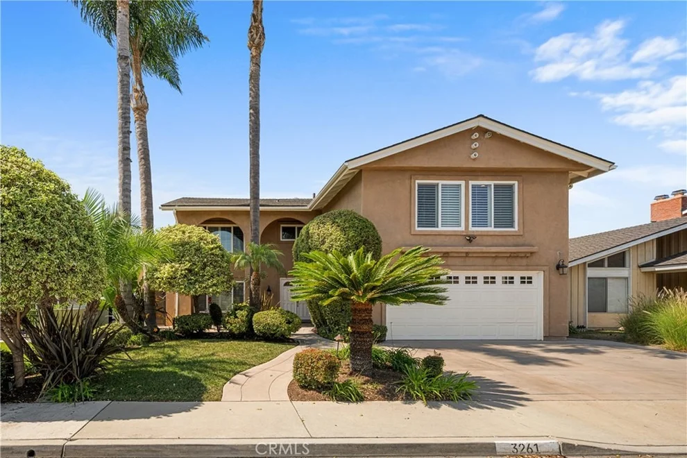 Unit for sale at 3261 Lilly Avenue, Long Beach, CA 90808