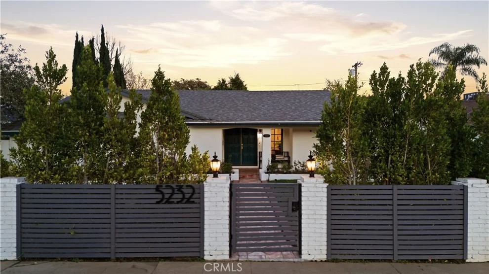 Unit for sale at 5232 Woodman Avenue, Sherman Oaks, CA 91401