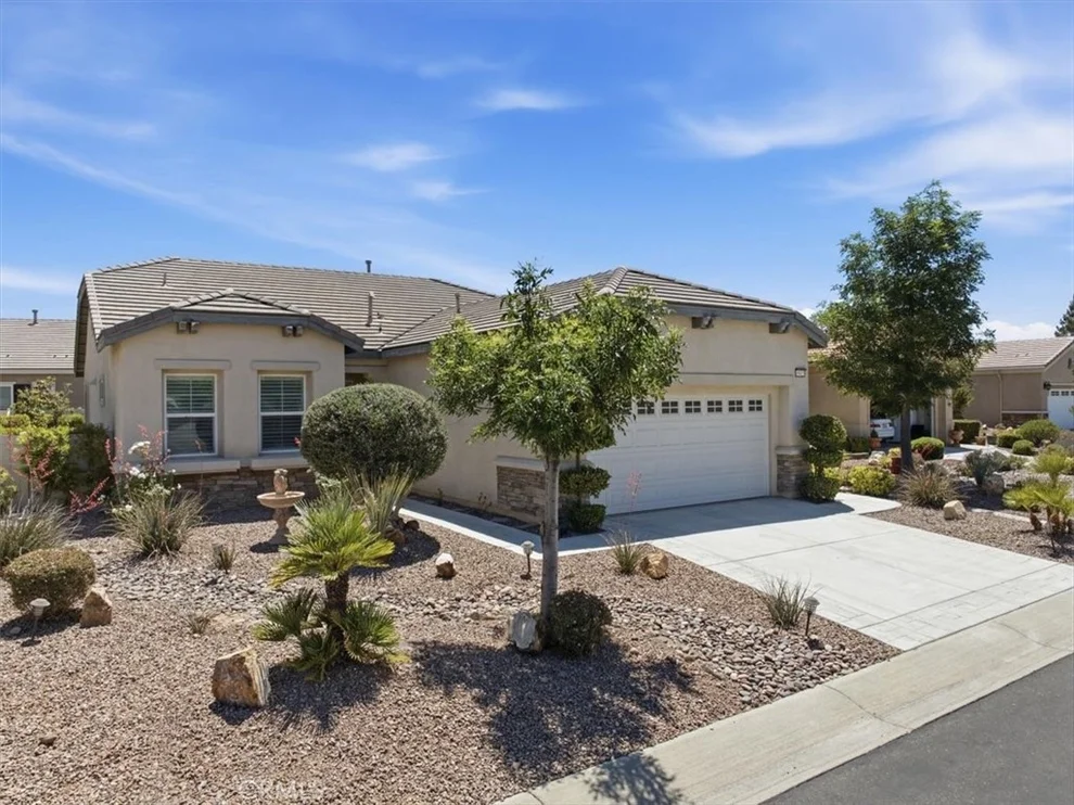 Unit for sale at 19423 Crystal Springs Lane, Apple Valley, CA 92308