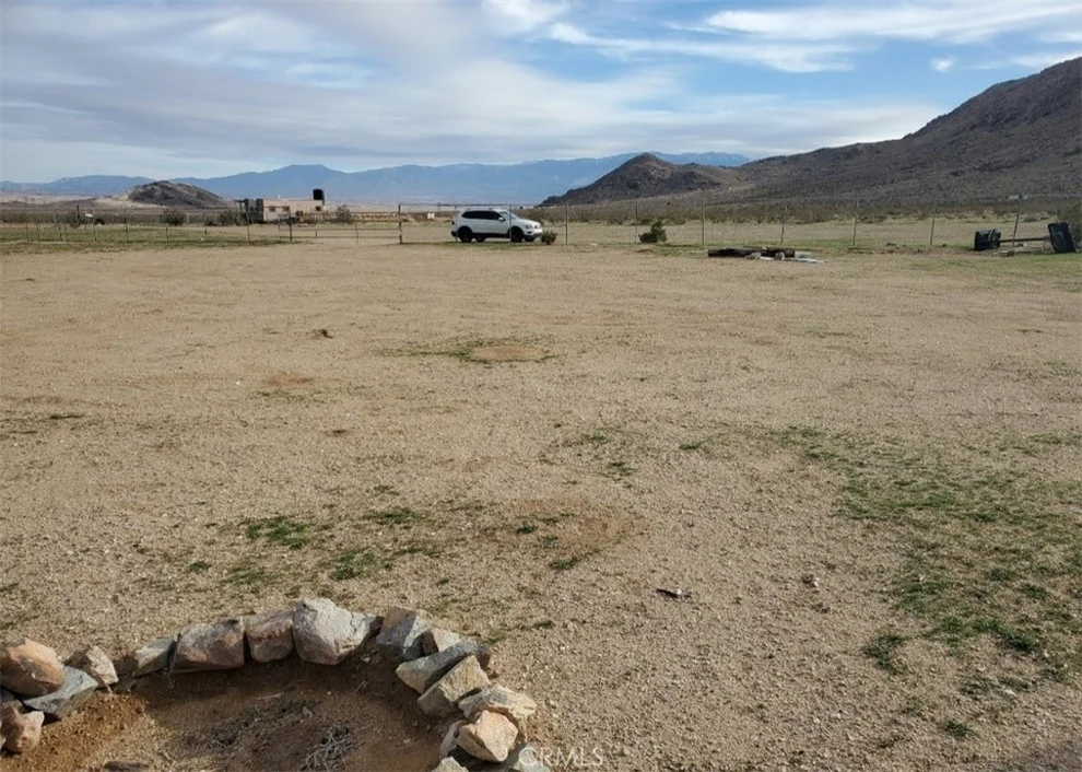 Unit for sale at 0 Meadowlark lane, Lucerne Valley, CA 92356