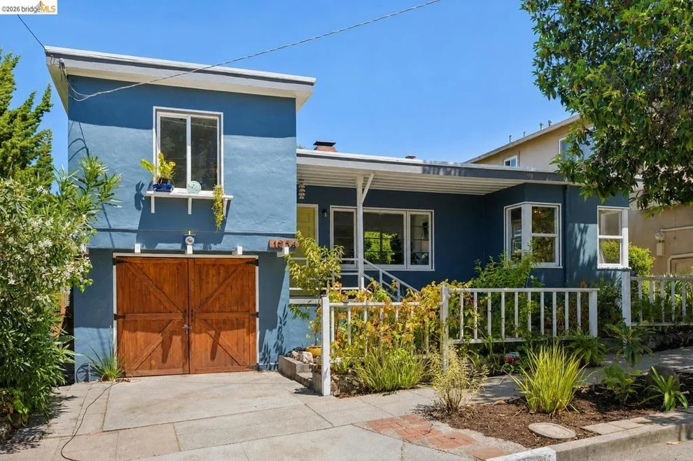 Unit for sale at 1934 Santa Clara St, Richmond, CA 94804
