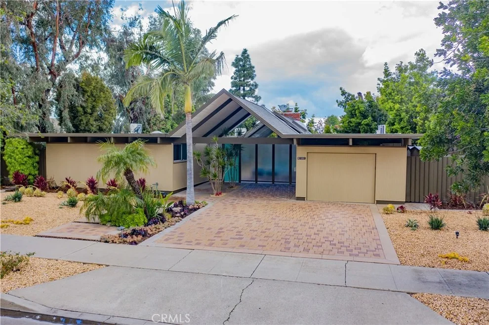 Unit for sale at 5101 E Elsinore Avenue, Orange, CA 92869
