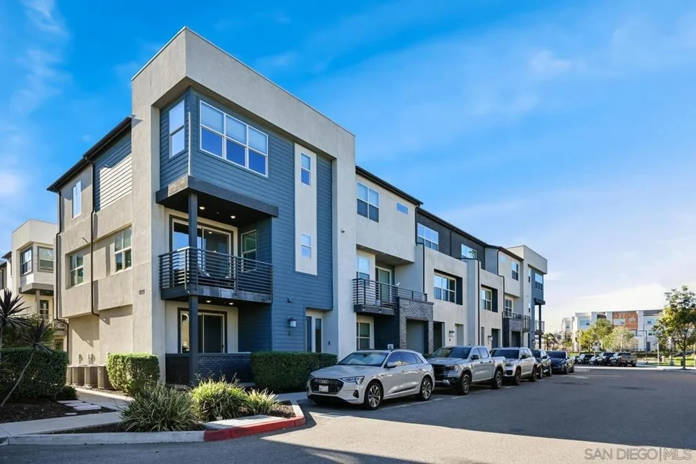 Unit for sale at 1830 Ascella Dr, Chula Vista, CA 91915