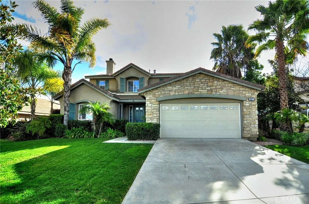 Unit for sale at 42927 Cinnamon Lane, Temecula, CA 92592