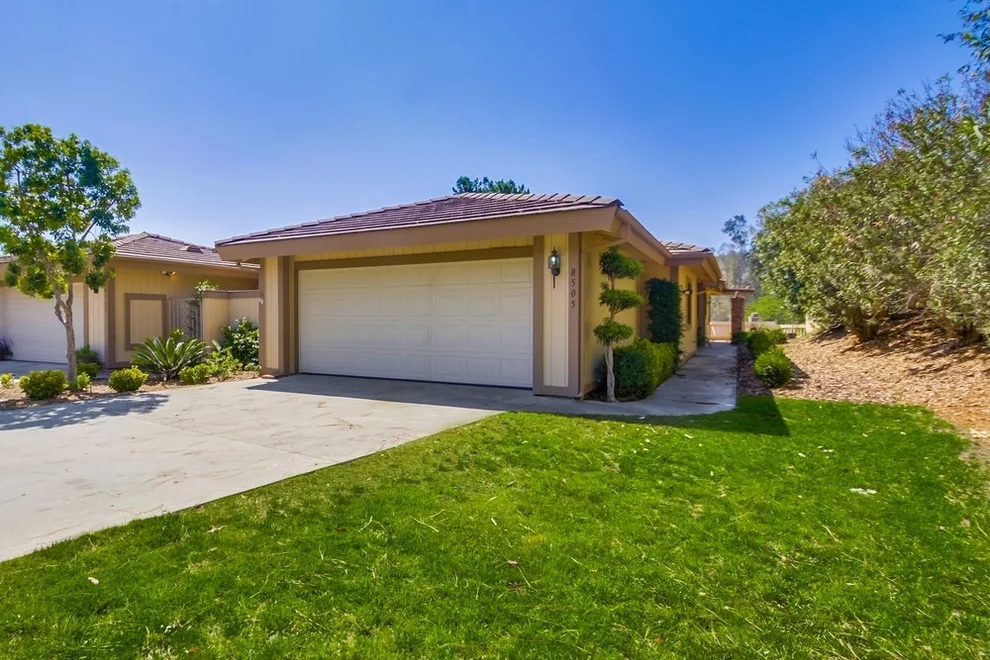 Unit for sale at 8505 Circle R Valley, Escondido, CA 92026