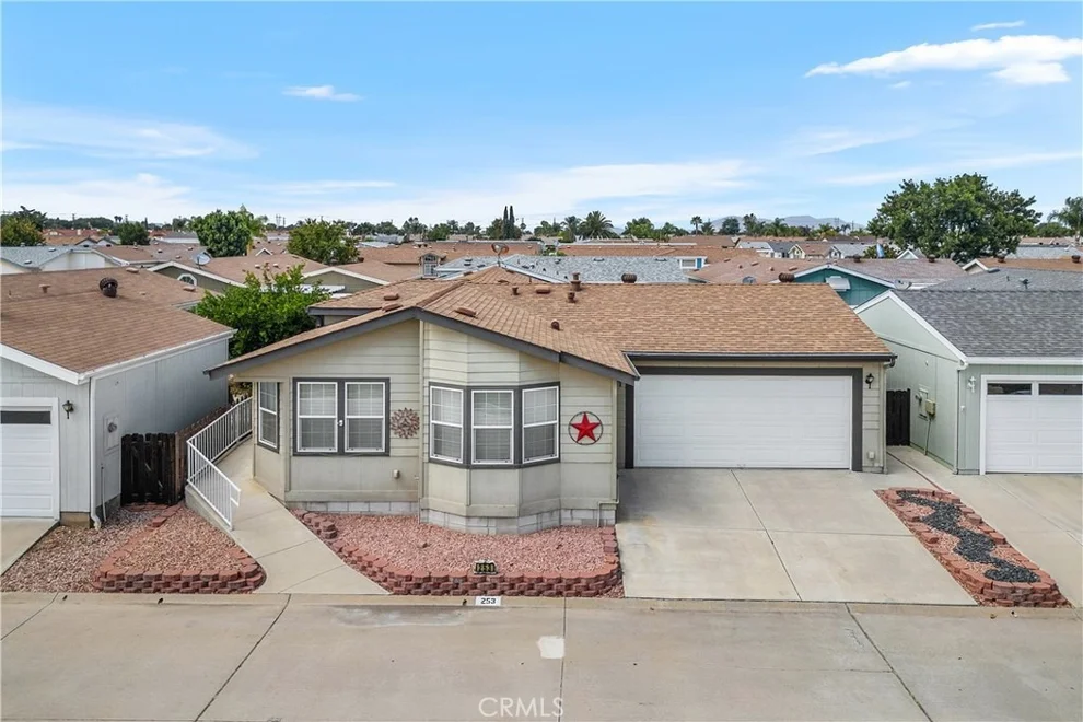 Unit for sale at 27250 Murrieta Road, Menifee, CA 92586