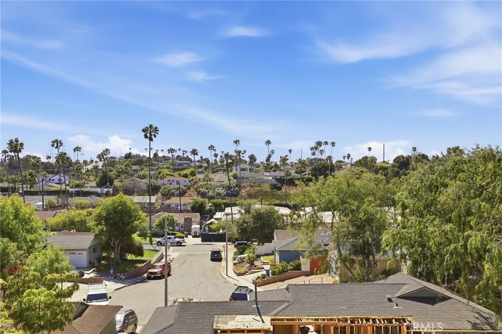 Unit for sale at 609 Meyer Lane, Redondo Beach, CA 90278