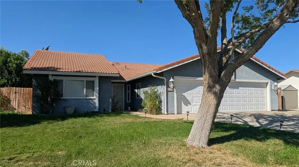Unit for sale at 6223 Almond Valley, Quartz Hill, CA 93536