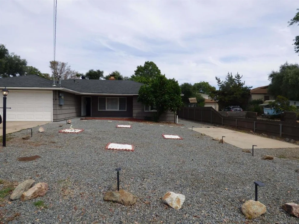 Unit for sale at 4015 Calavo Dr, La Mesa, CA 91941