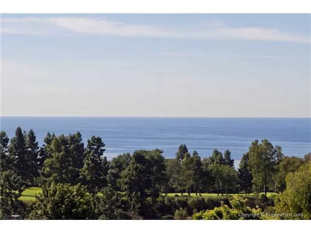 Unit for sale at 7051 Fairway Road, La Jolla, CA 92037
