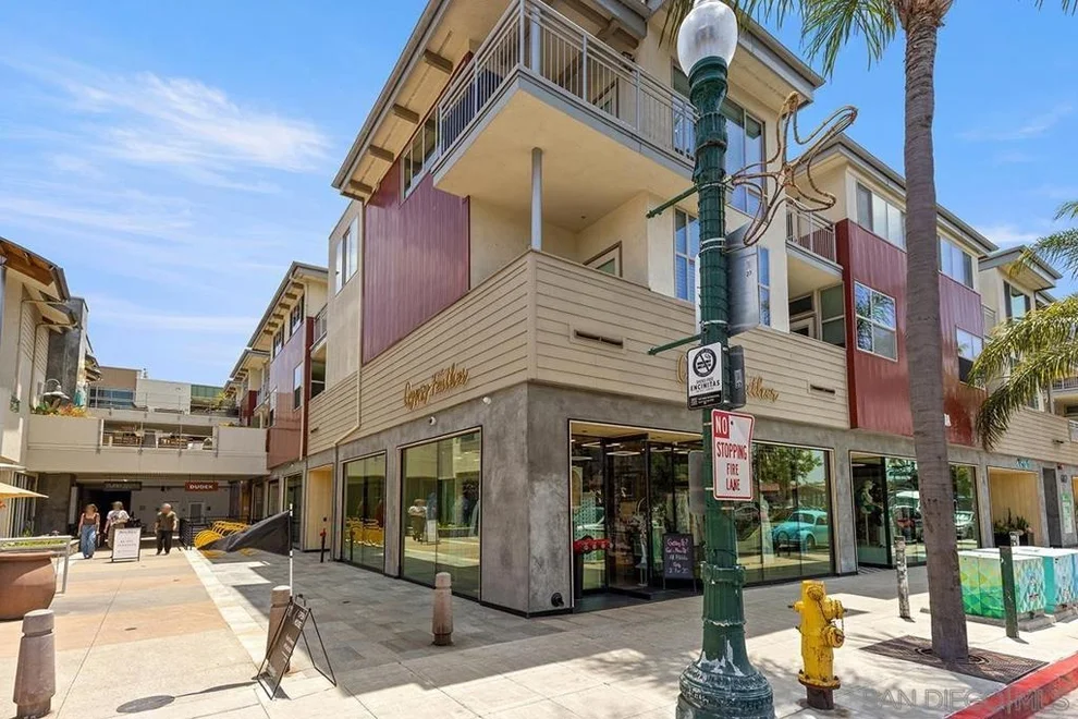 Unit for sale at 687 S Coast Highway 101, Encinitas, CA 92024
