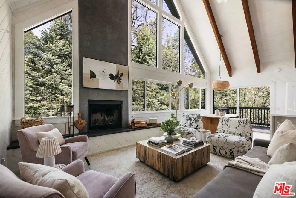 Unit for sale at 26270 Augusta Drive, Lake Arrowhead, CA 92352