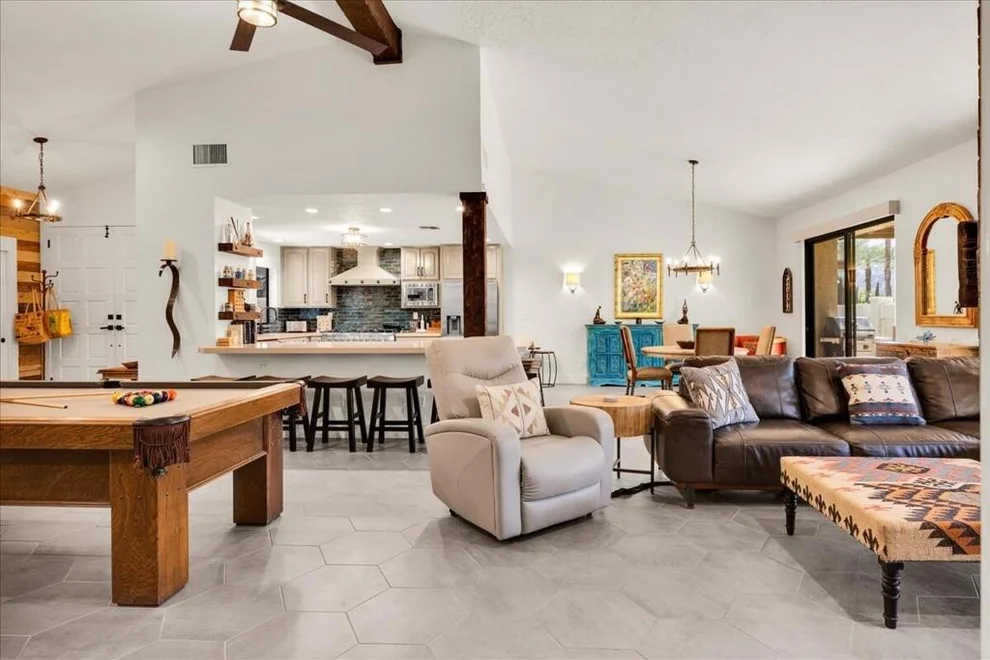 Unit for sale at 49455 Avenida Club La Quinta, La Quinta, CA 92253