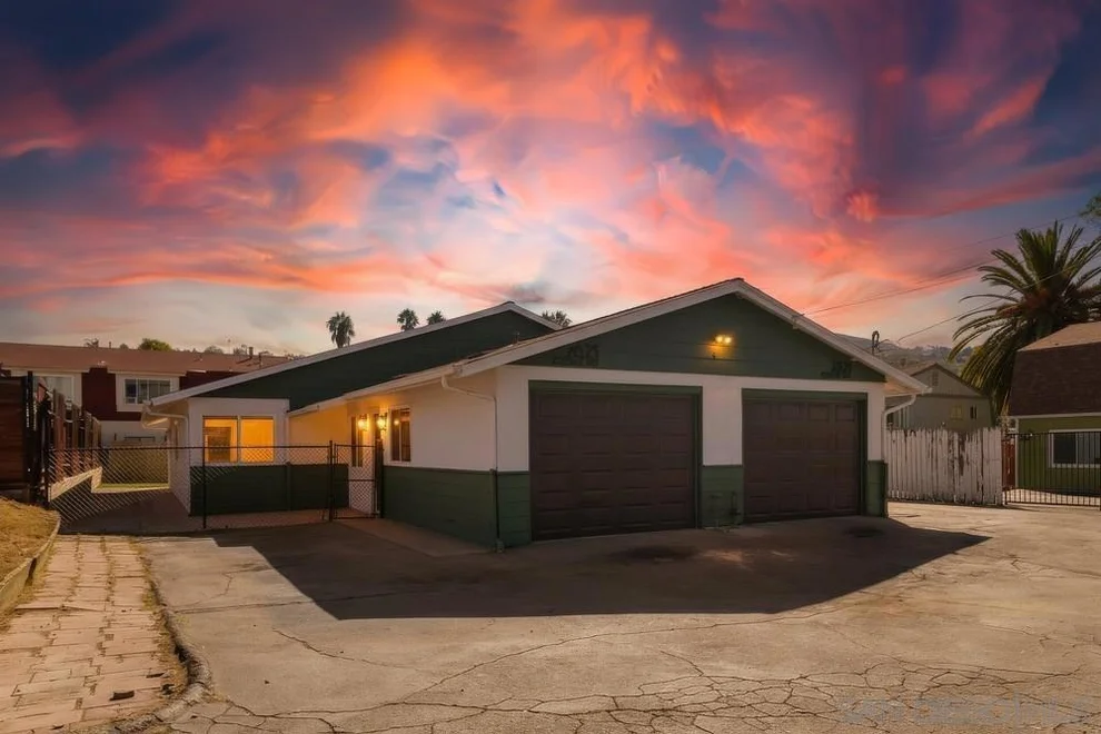 Unit for sale at 2821 25 Rosedale Way, Spring Valley, CA 91977