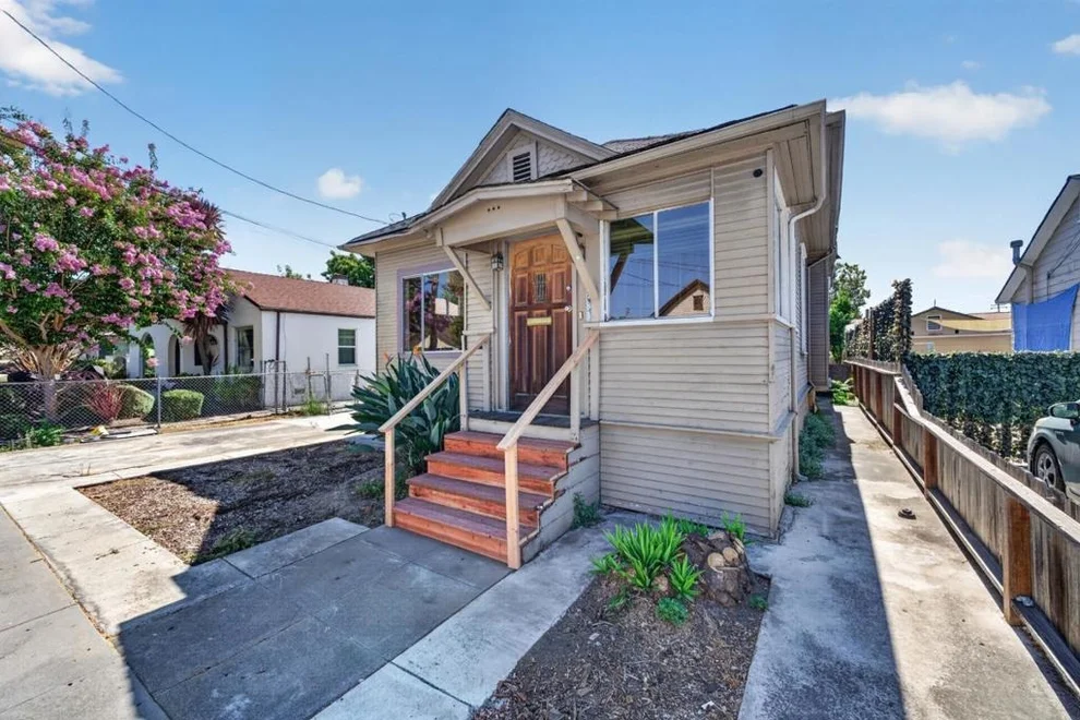 Unit for sale at 483 N 12th Street, San Jose, CA 95112