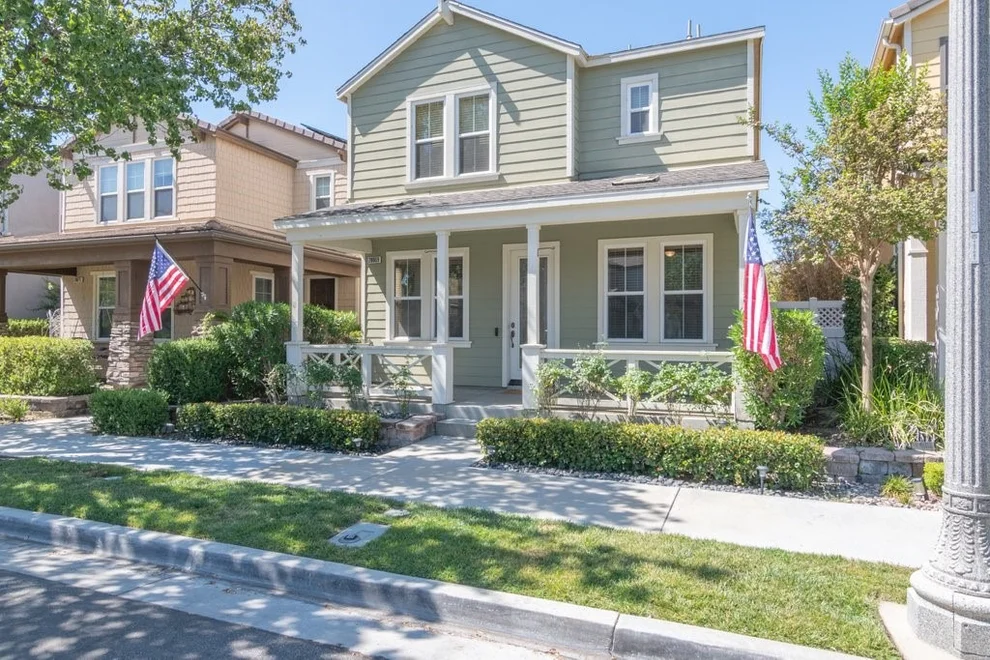 Unit for sale at 28869 Boothbay, Temecula, CA 92591