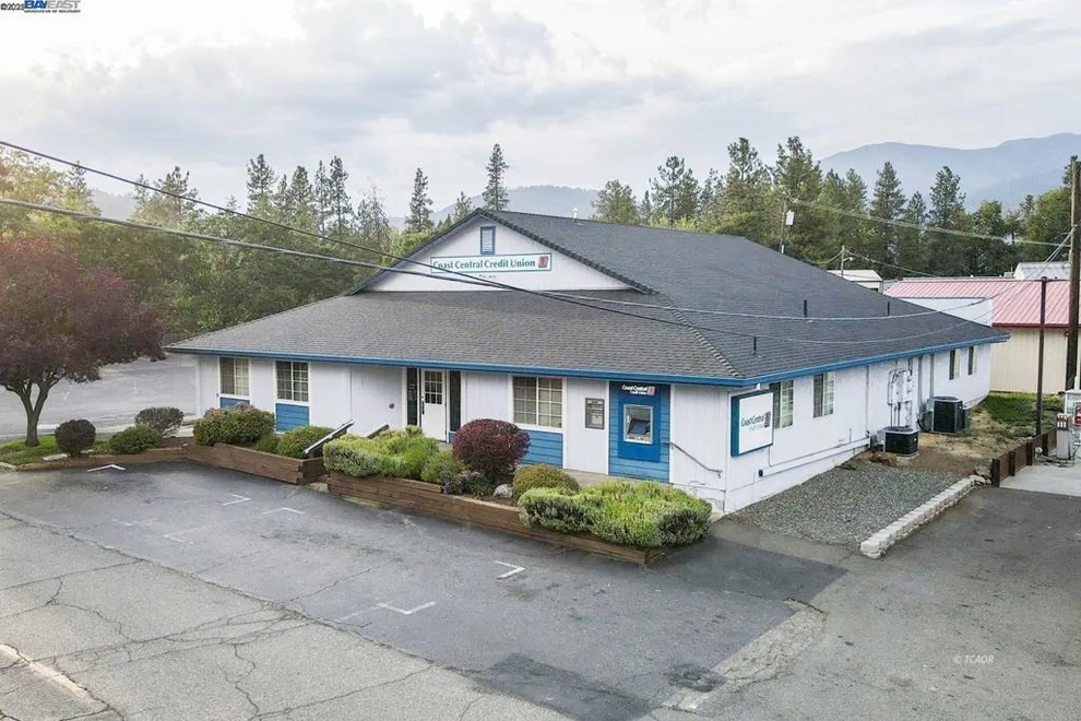Unit for sale at 40 Glen Rd, Weaverville, CA 96093