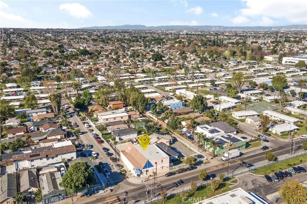 Unit for sale at 10527 Compton, Los Angeles, CA 90002