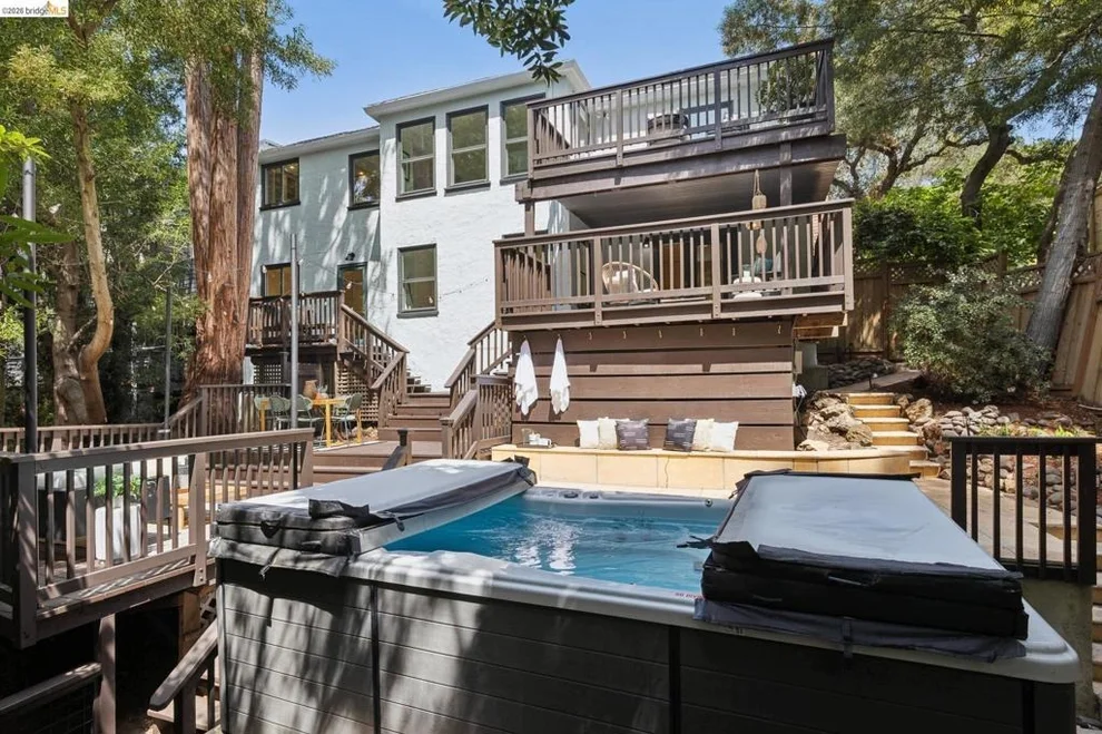 Unit for sale at 318 Arlington Ave., Kensington, CA 94707