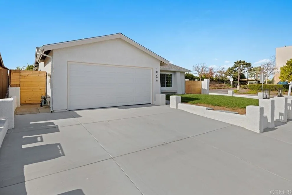 Unit for sale at 10296 Baroness Avenue, San Diego, CA 92126