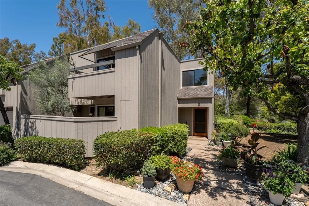 Unit for sale at 2 Rocky Glen, Irvine, CA 92603