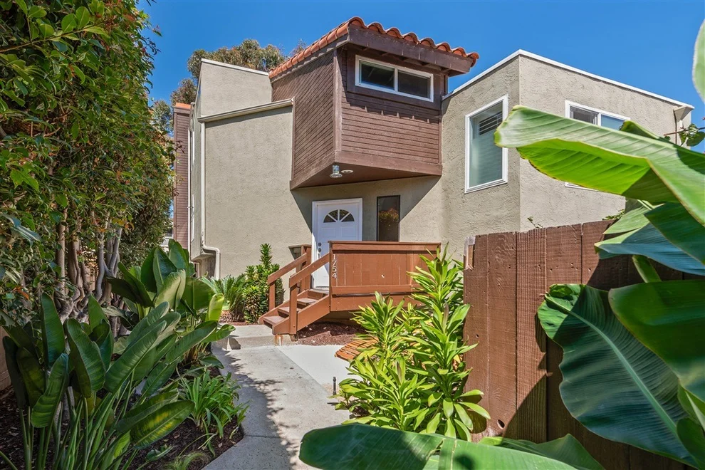 Unit for sale at 1754 Reed Avenue, San Diego, CA 92109