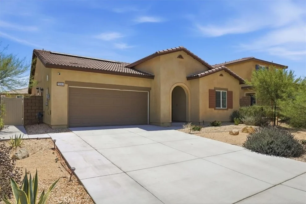 Unit for sale at 15563 San Francisco, Victorville, CA 92394