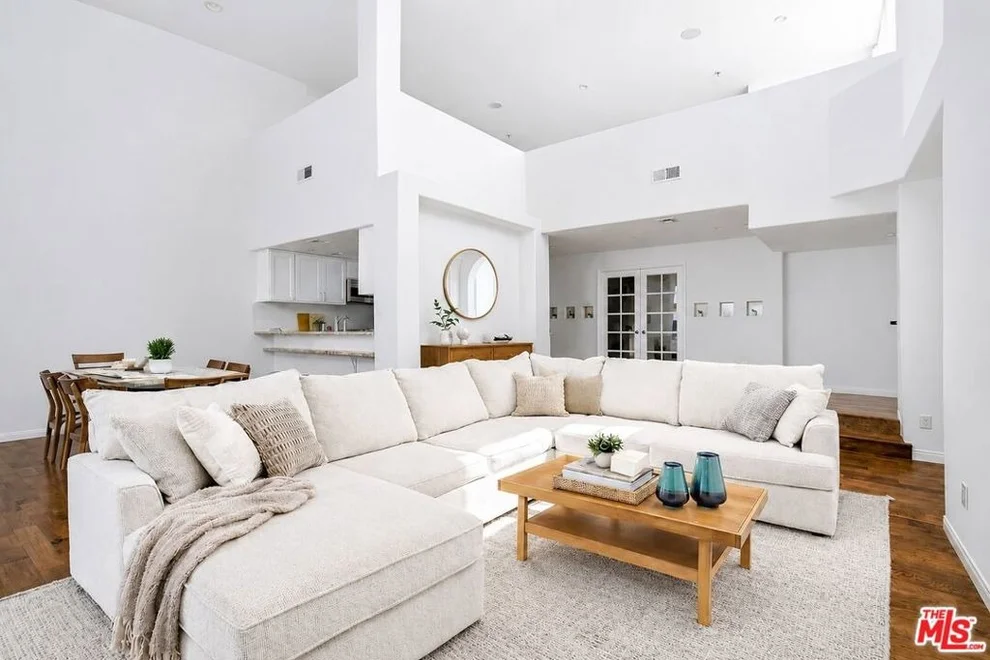 Unit for sale at 12011 Goshen Avenue, Los Angeles, CA 90049
