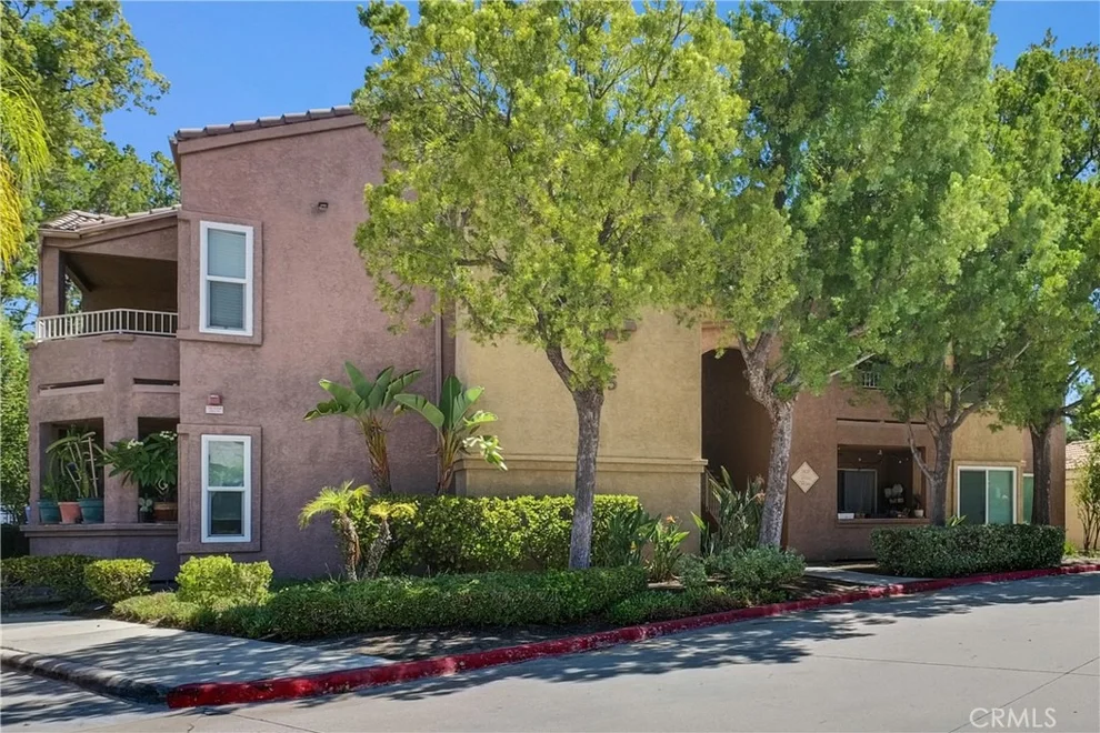 Unit for sale at 2425 Del Mar, Corona, CA 92882