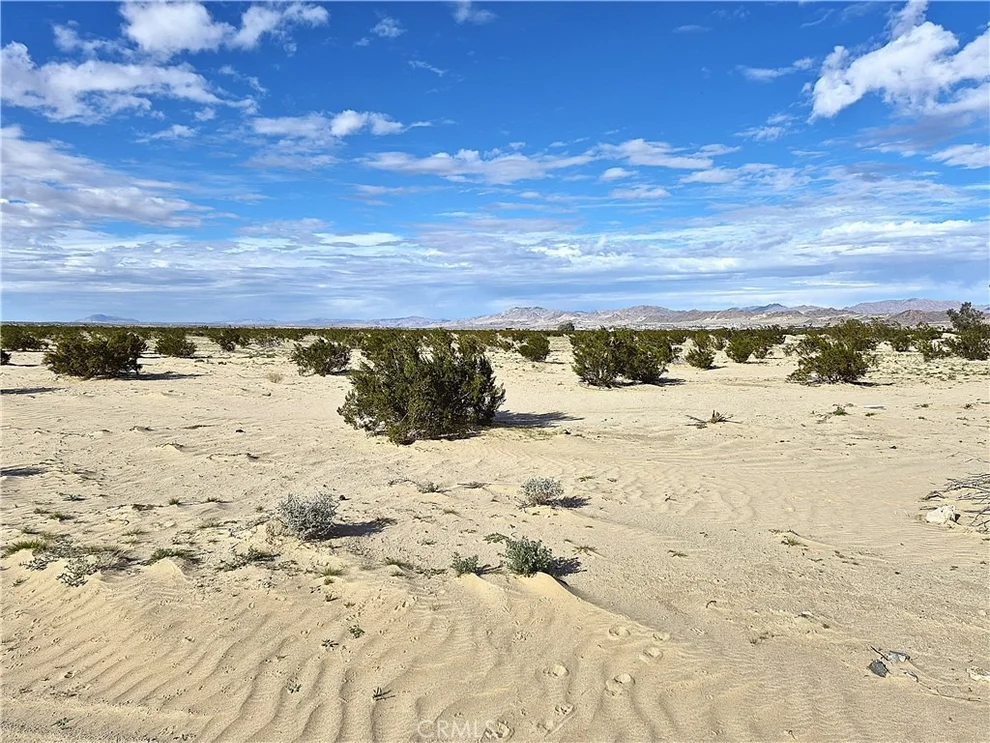 Unit for sale at 0 Mesa Drive, 29 Palms, CA 92277