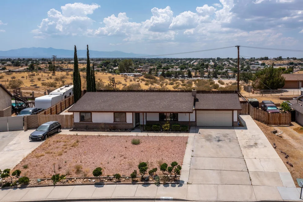 Unit for sale at 14400 Woodland Drive, Victorville, CA 92395