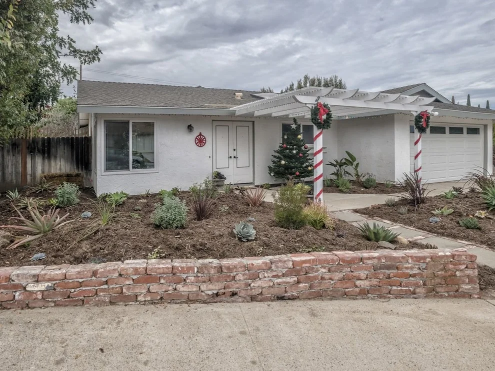 Unit for sale at 311 Retreat, Fallbrook, CA 92028