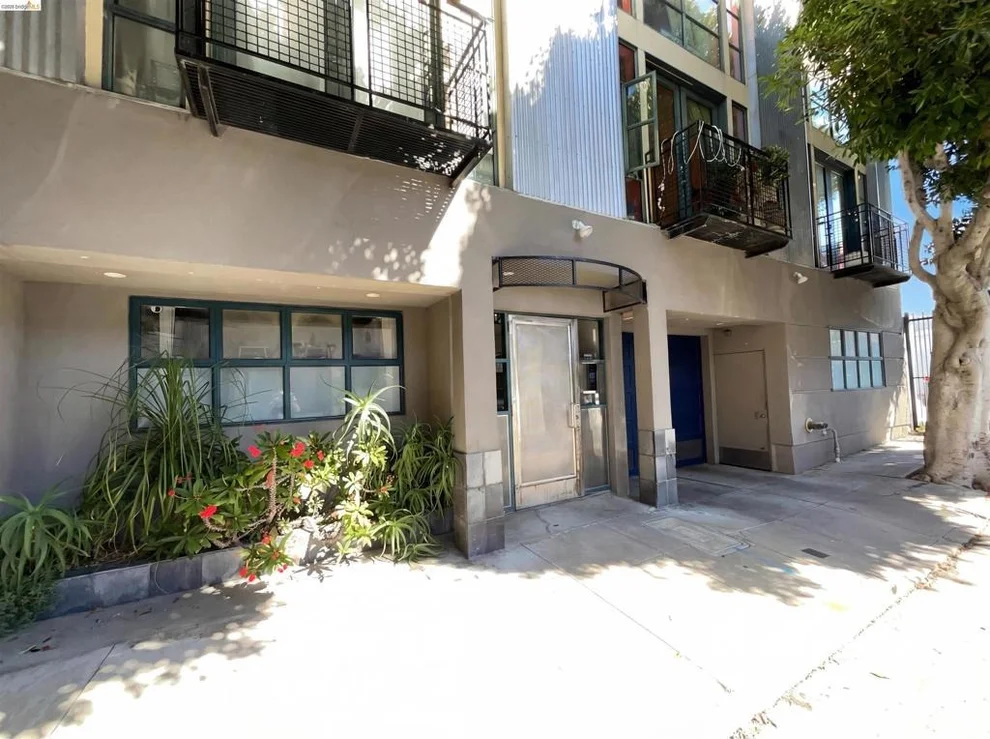 Unit for sale at 161 Gilbert St, San Francisco, CA 94103