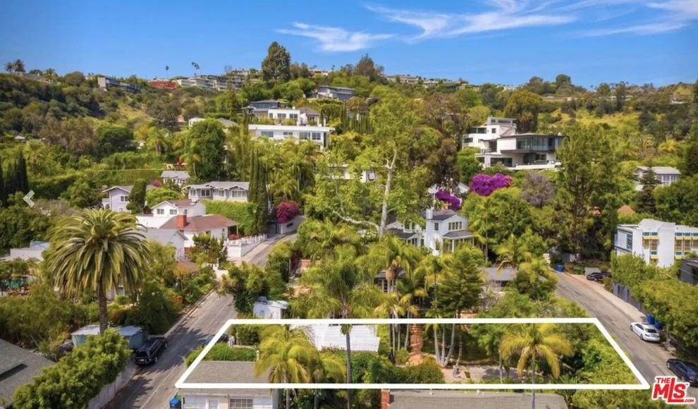 Unit for sale at 1216 Ozeta, Los Angeles, CA 90069