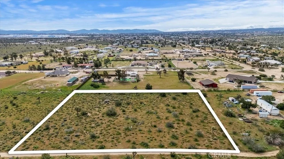 Unit for sale at 11161 Mesa, Hesperia, CA 92344