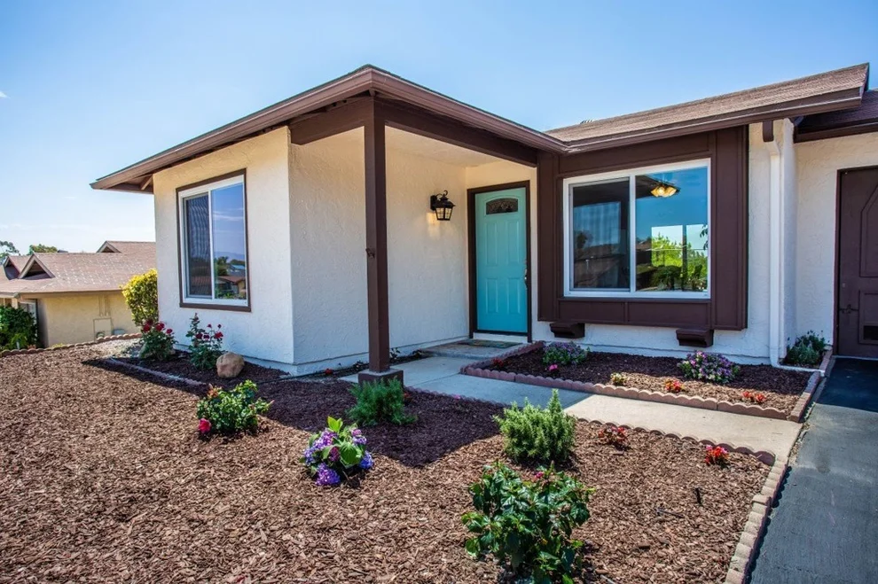 Unit for sale at 4735 Sunny Hills Rd, Oceanside, CA 92056