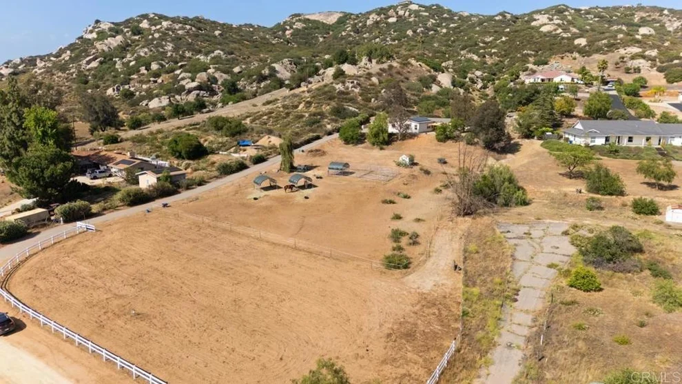 Unit for sale at 18453 Ramona View Dr, Ramona, CA 92065