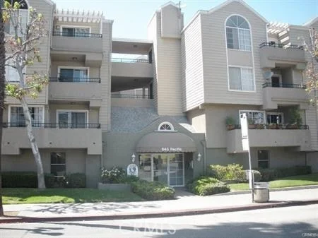 Unit for sale at 645 Pacific Avenue, Long Beach, CA 90802