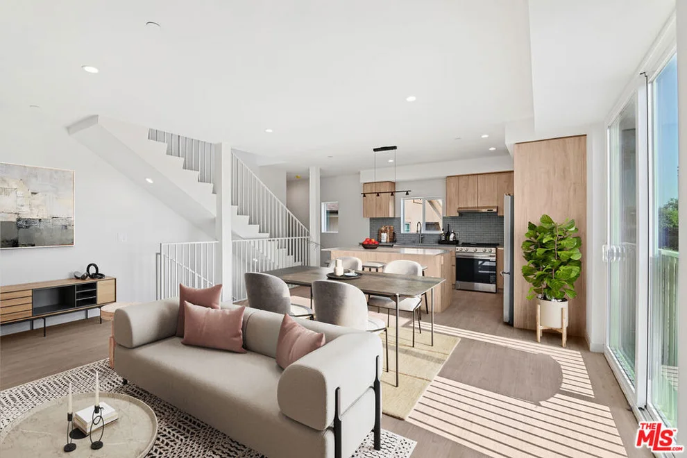 Unit for sale at 2523 S Orange Drive, Los Angeles, CA 90016