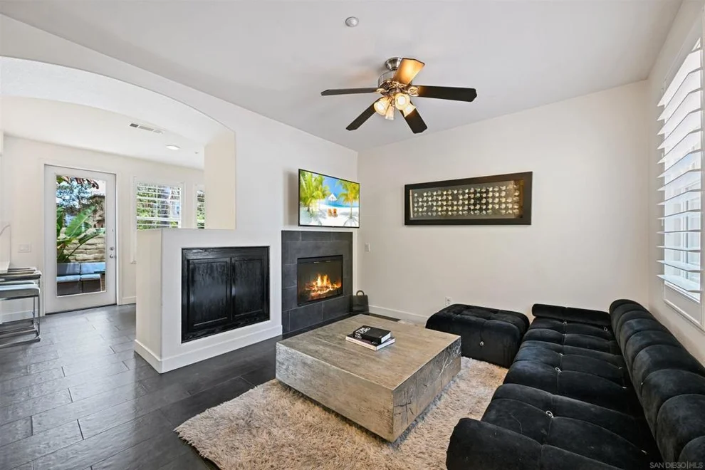 Unit for sale at 13295 Calle Del Campo, San Diego, CA 92129