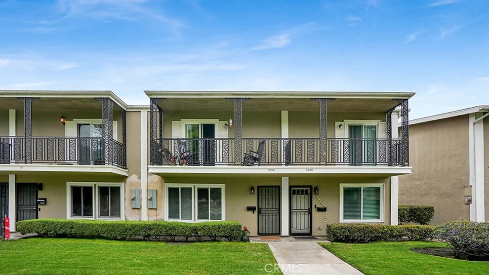 Unit for sale at 1424 Deauville Place, Costa Mesa, CA 92626