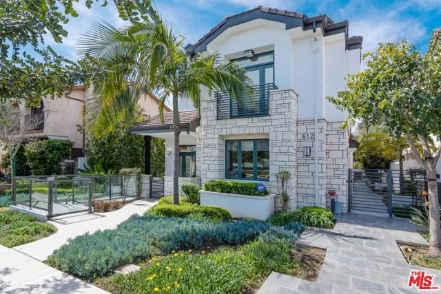 Unit for sale at 612 LINCOLN, Santa Monica, CA 90402
