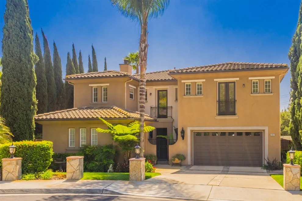 Unit for sale at 3467 Caminito Santa Fe Downs, Del Mar, CA 92014
