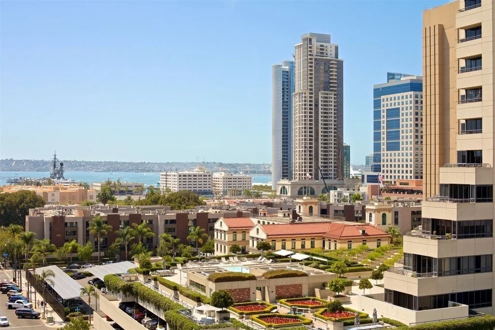 Unit for sale at 645 Front St, San Diego, CA 92101