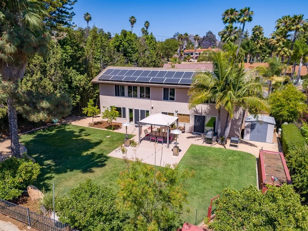 Unit for sale at 17240 Saint Andrews Dr, Poway, CA 92064