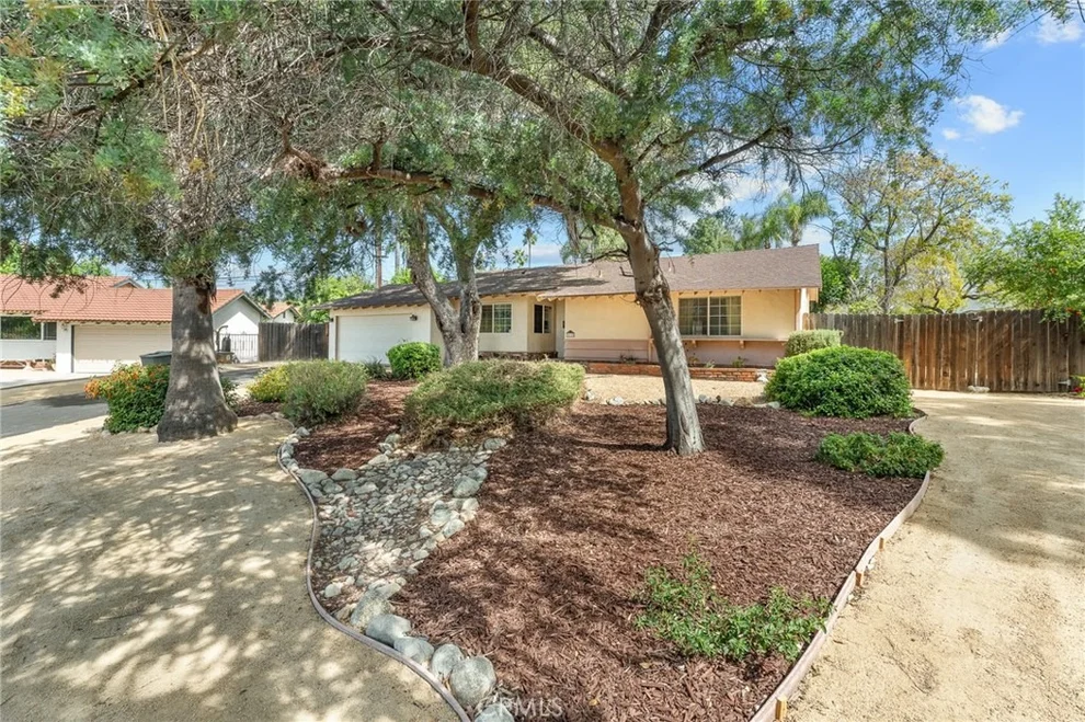 Unit for sale at 415 Lewis Court, Claremont, CA 91711
