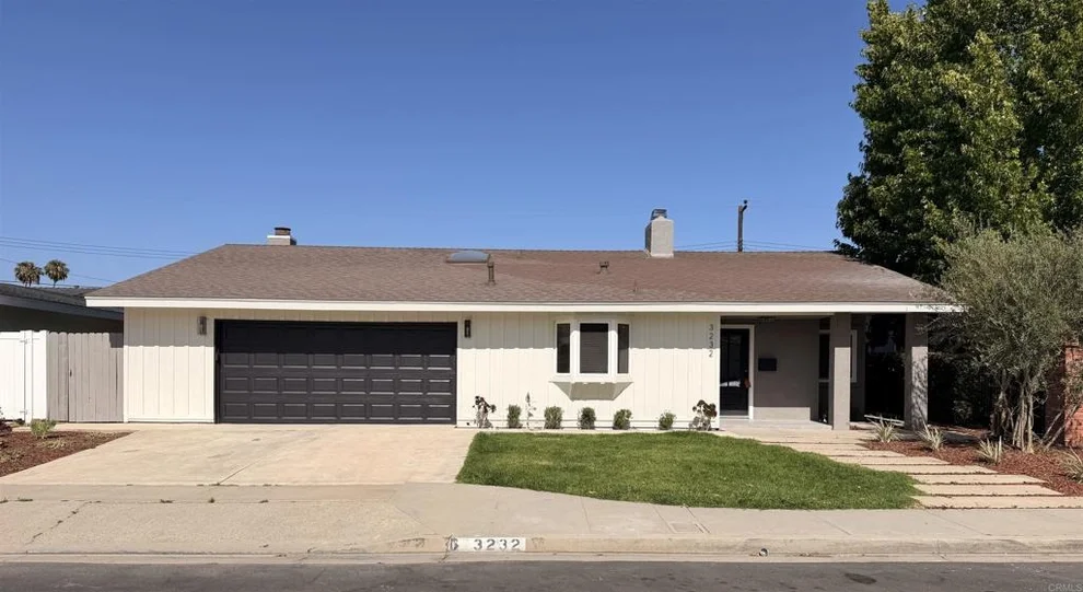 Unit for sale at 3232 Idaho Pl, Costa Mesa, CA 92626