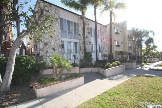 Unit for sale at 630 E Orange Grove Avenue, Burbank, CA 91501