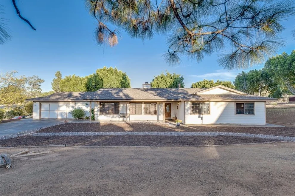 Unit for sale at 1951 Ranchito Ln., Alpine, CA 91901