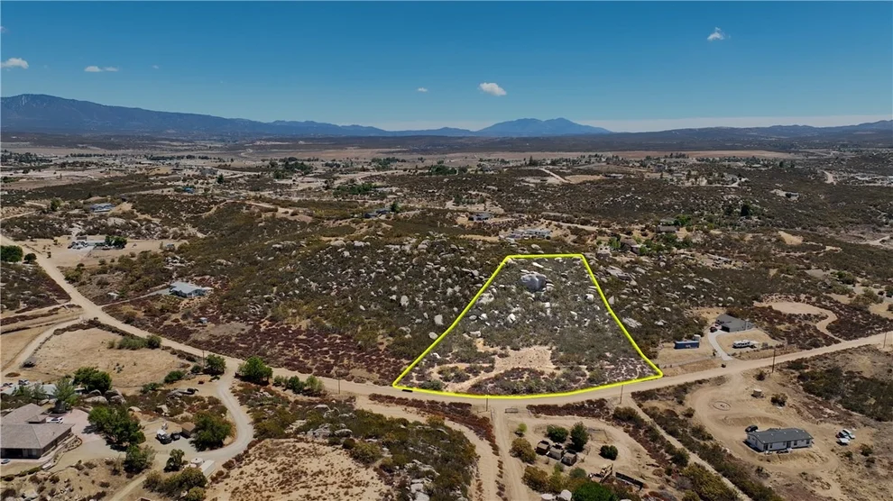 Unit for sale at 714 Rolling Hills Drive, Aguanga, CA 92536